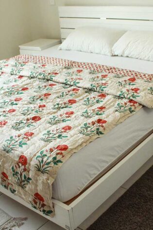 green-leaf-blanket-side