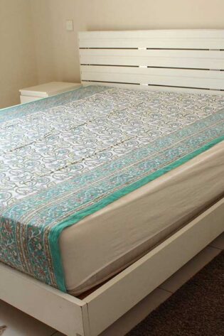 green-floral-double-king-size-bedsheet-with-2-pillow-covers-side