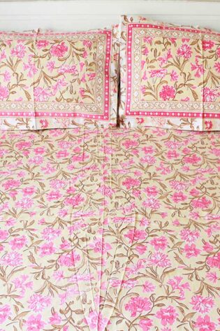 pink-flora-border-baqdsheet-one