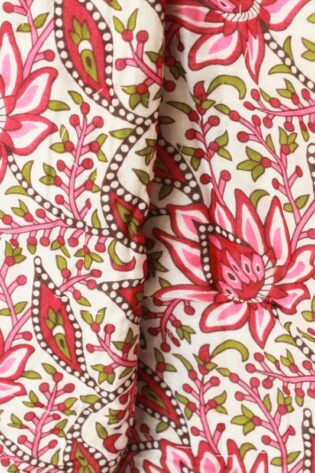 red-color-floral-print-baby-dohar