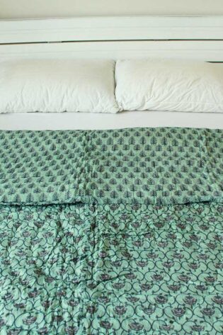 Black - Pink Floral Blanket Cotton Quilts - Double Bed